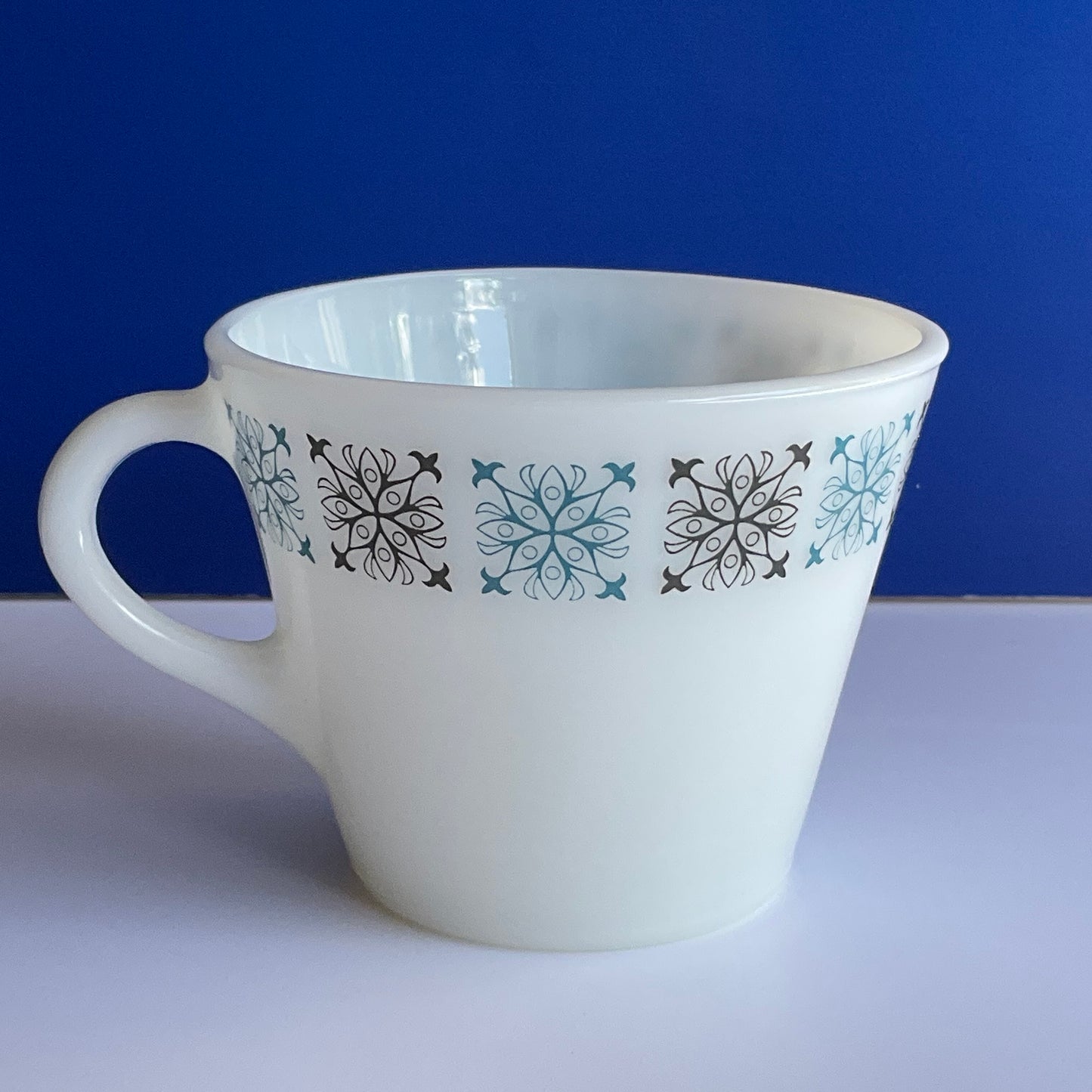 Pyrex JAJ coffee/tea mug