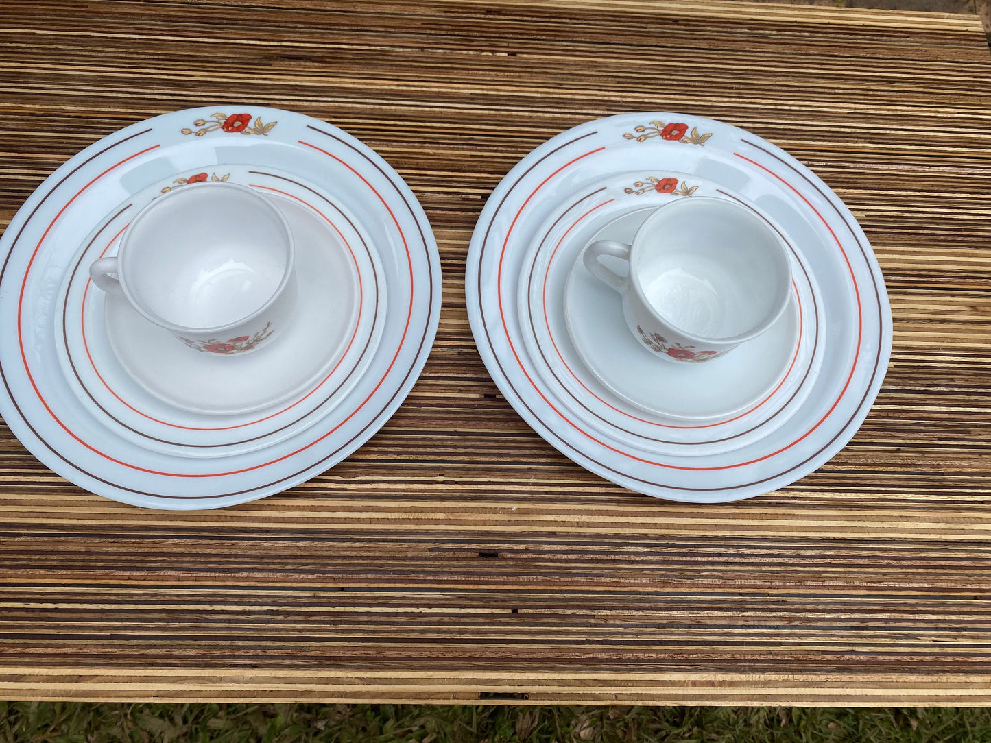 Dinner set Arcopal France "Olida" poppy theme