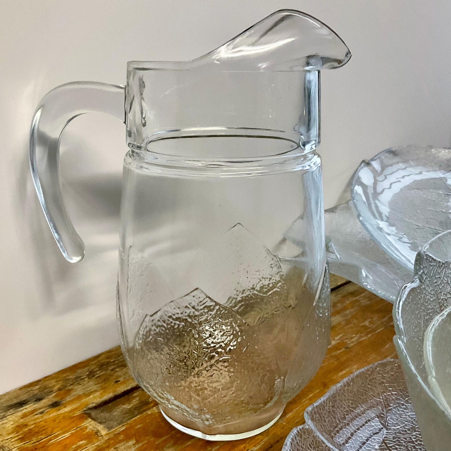 Complete or start your Arcoroc Aspen collection with the jug/pitcher!