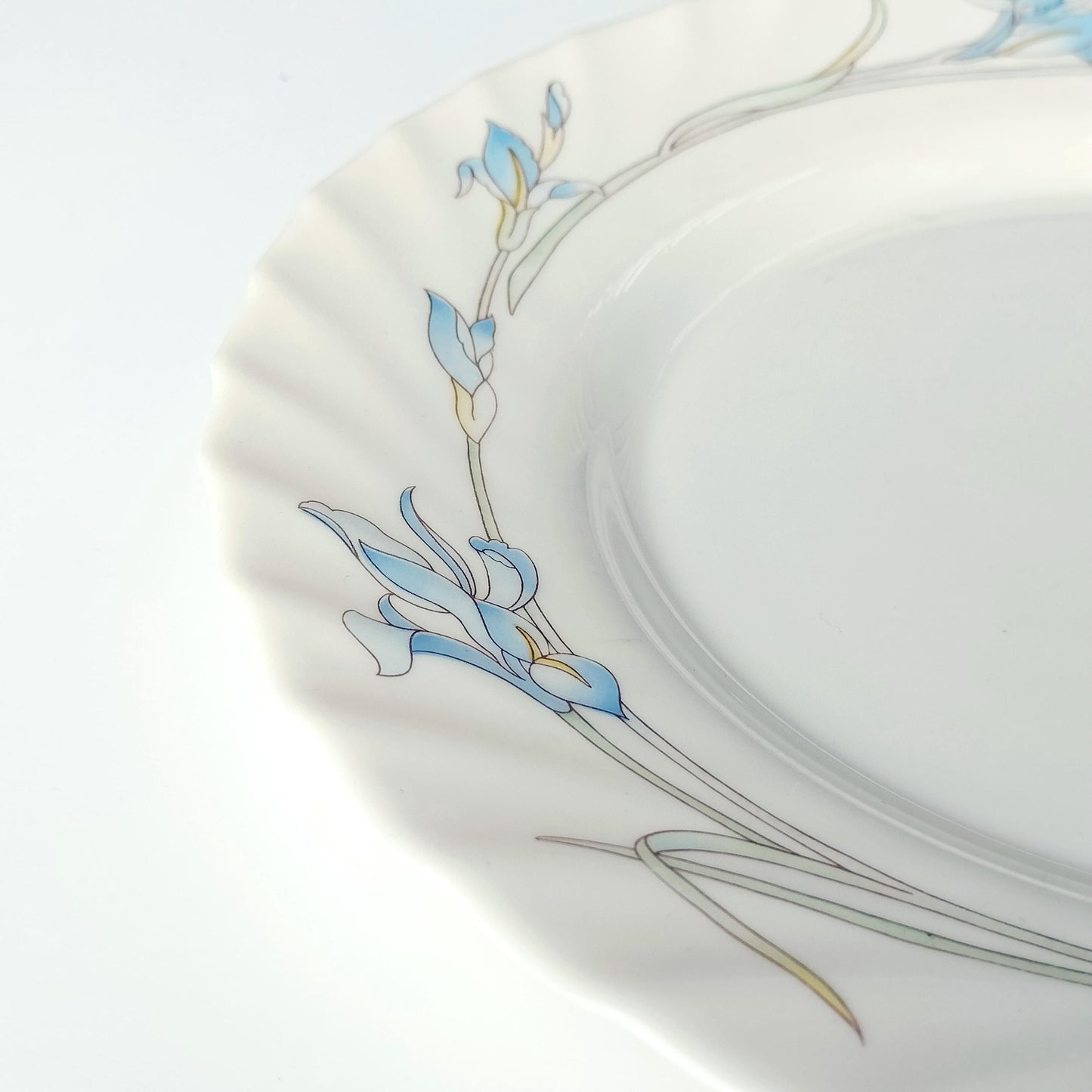 Arcopal Plates Blue Iris