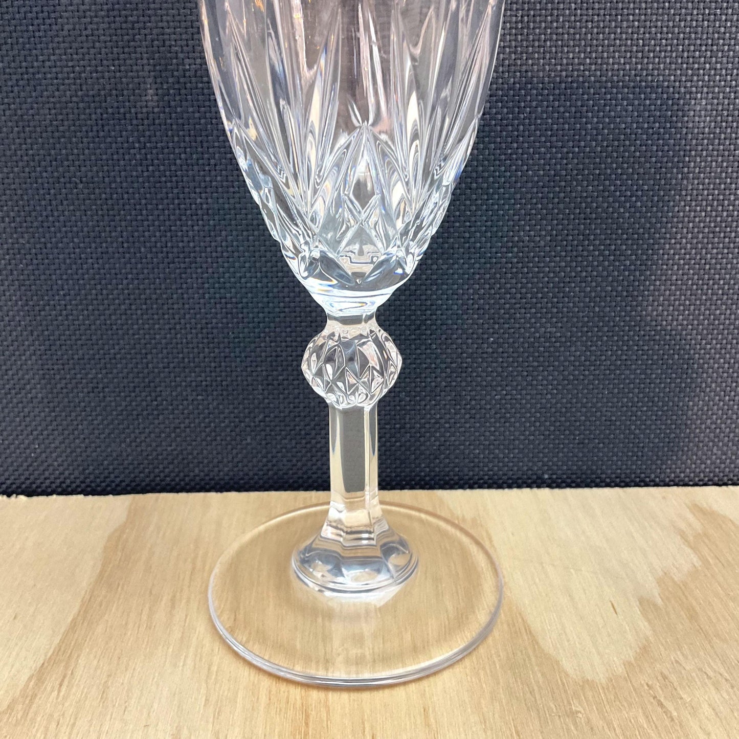 Set of 4 stemmed crystal cordial glasses