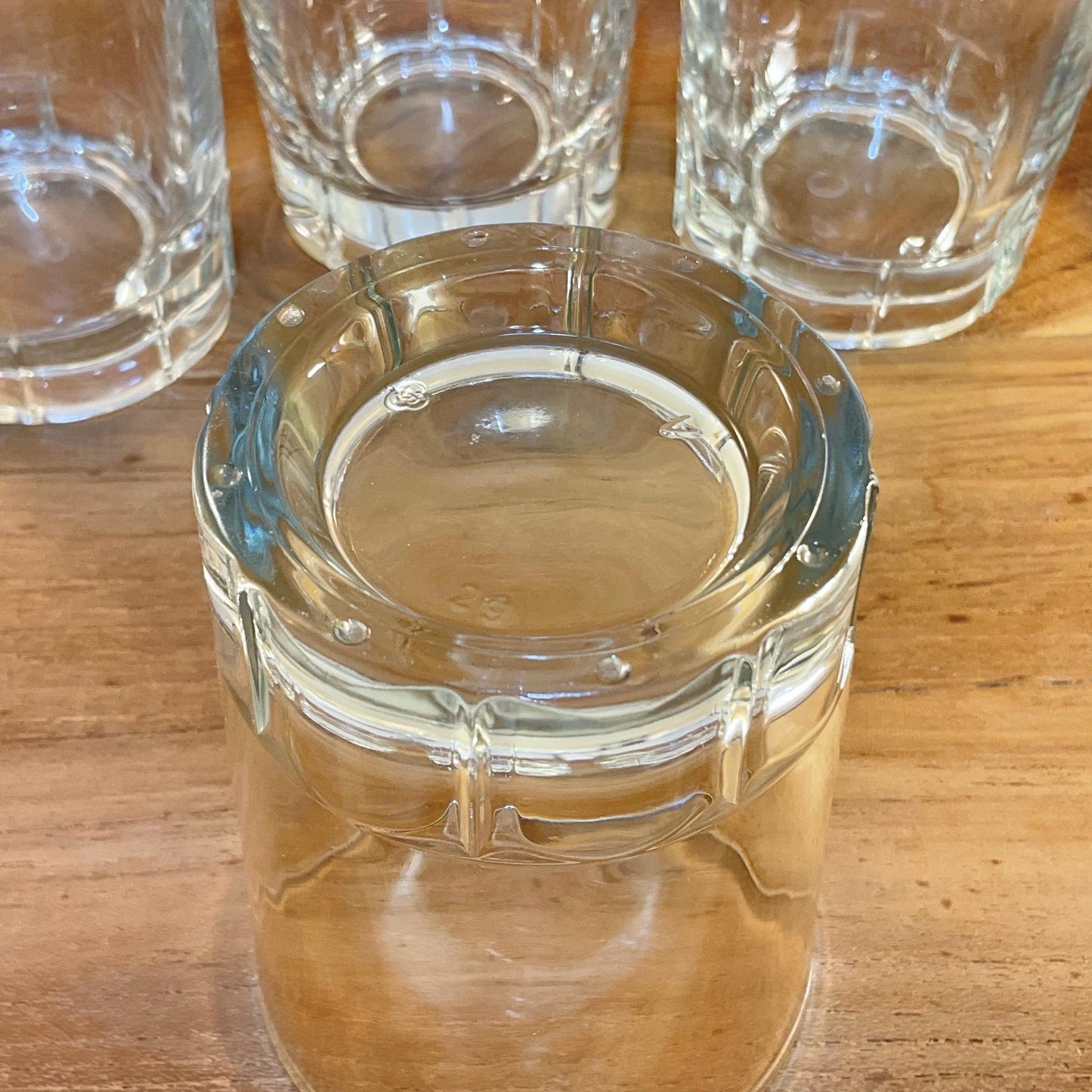 Set of 4 glasses - Small and sturdy - Marked